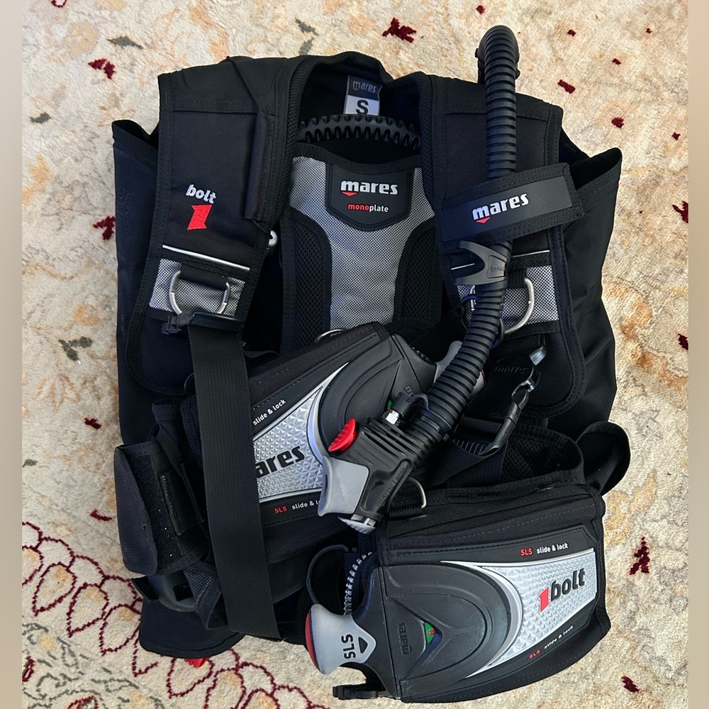 Mares Bolt Scuba Diving BCD size small